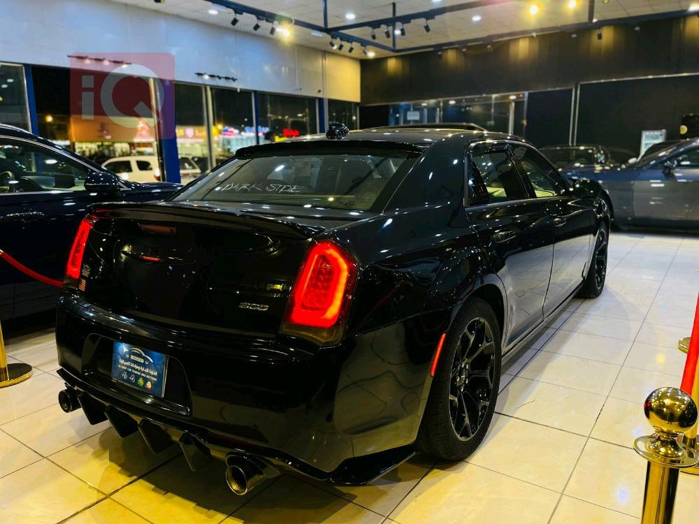 کرایسلەر 300